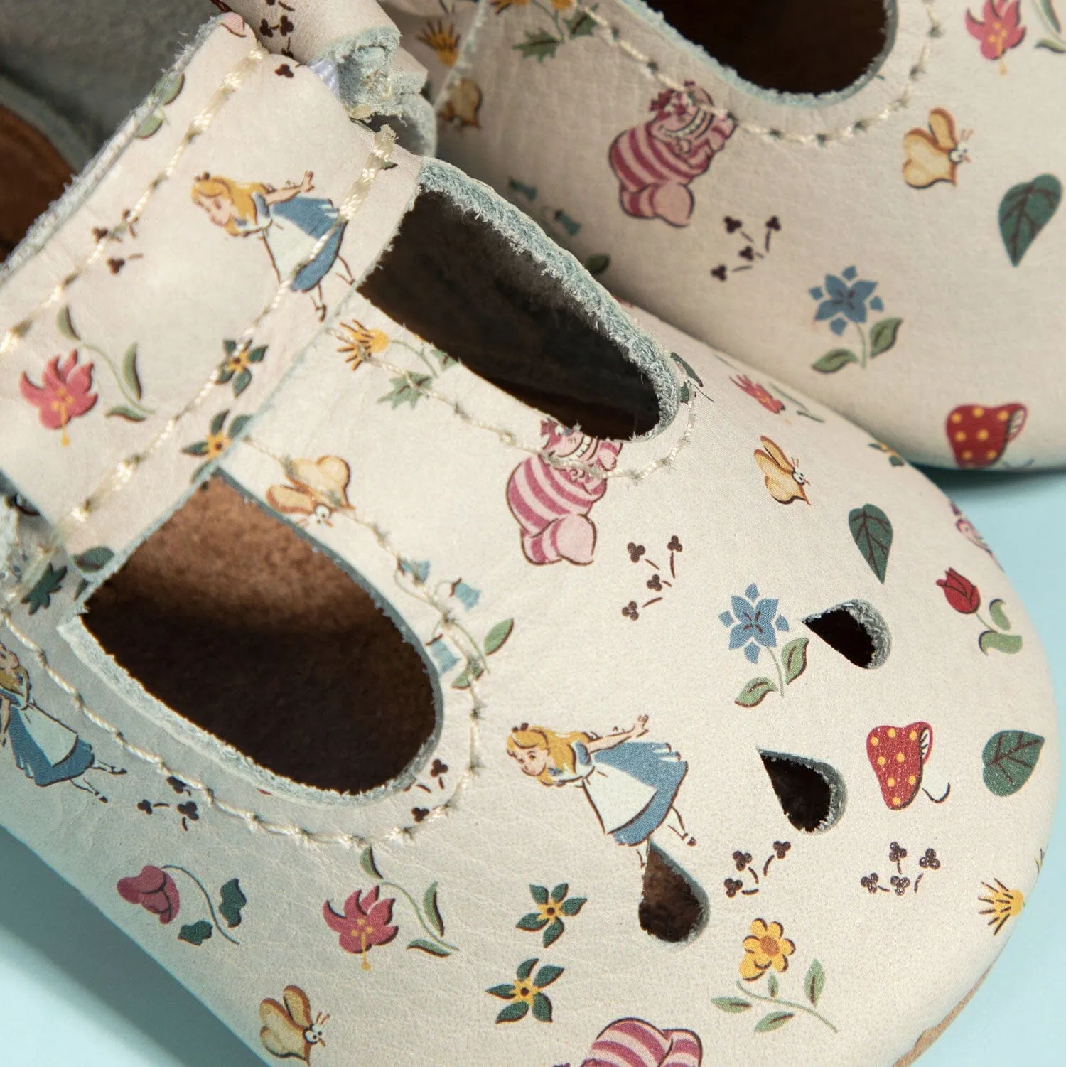 Enchanting Alice in Wonderland Mary Jane Baby Shoes - Adorable and Comfortable Footwear for Your Little One