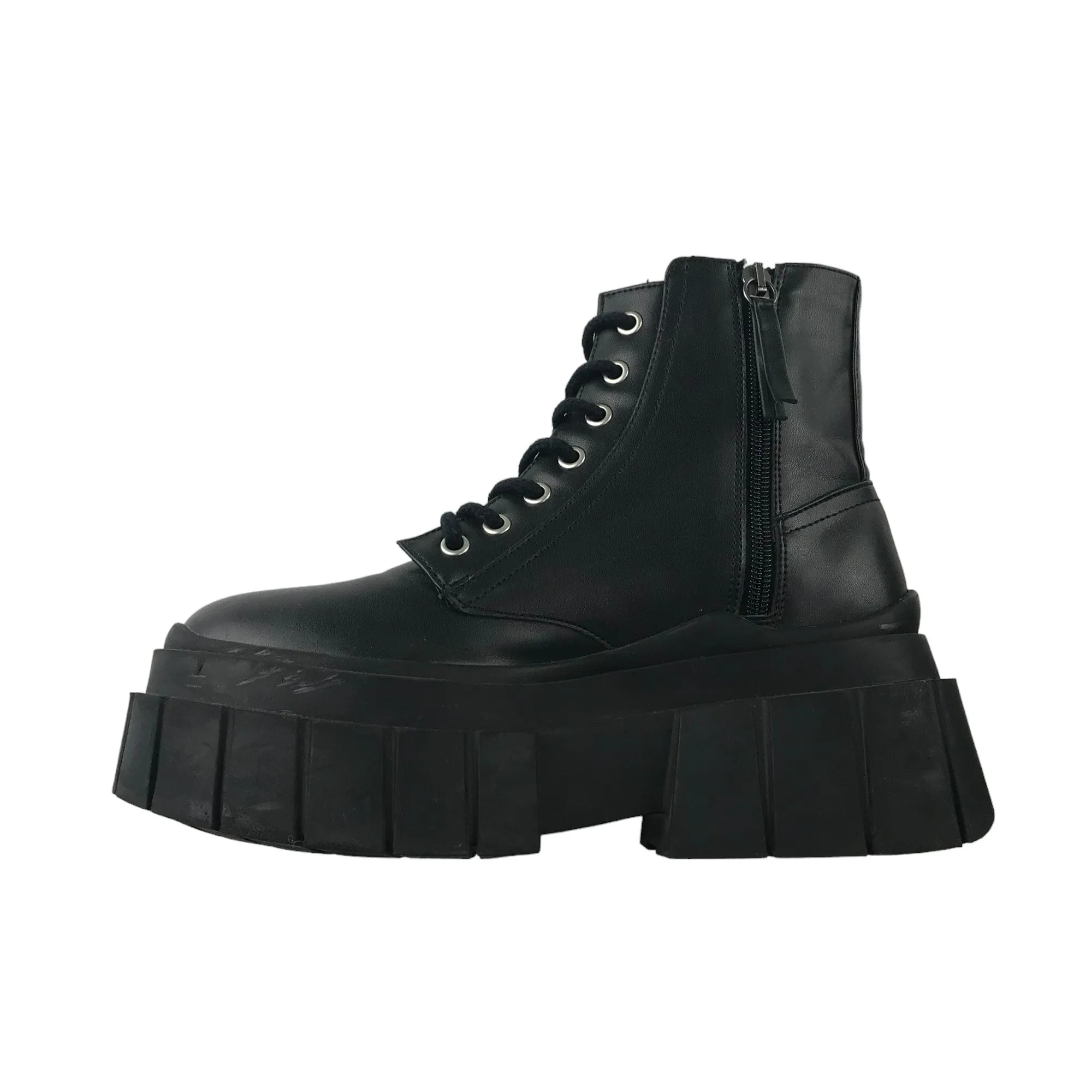 Bershka boots shoe size 3.5 black combat style faux leather