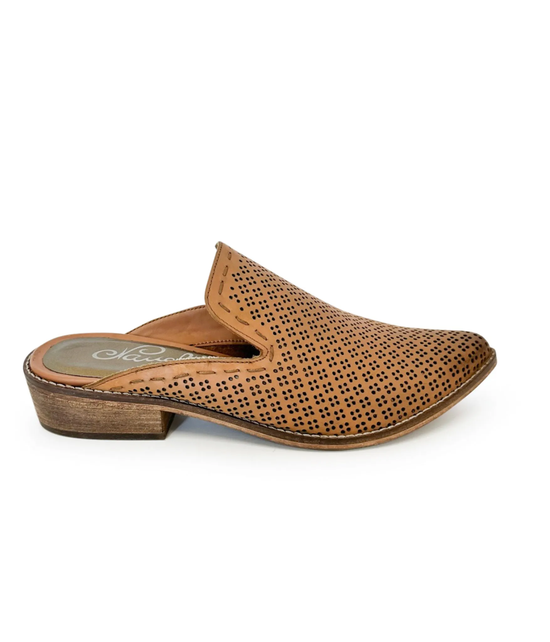 Carisma Flats in Camel