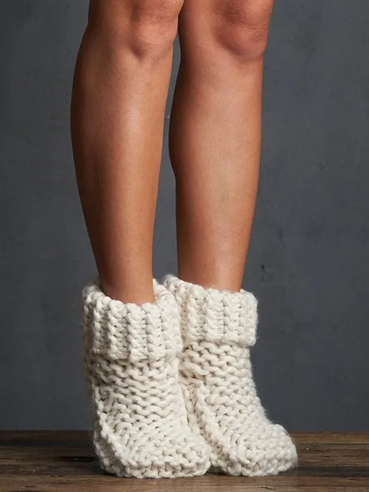 LEMON LOUNGEWEAR Cabin Cuffed Knit Slippers