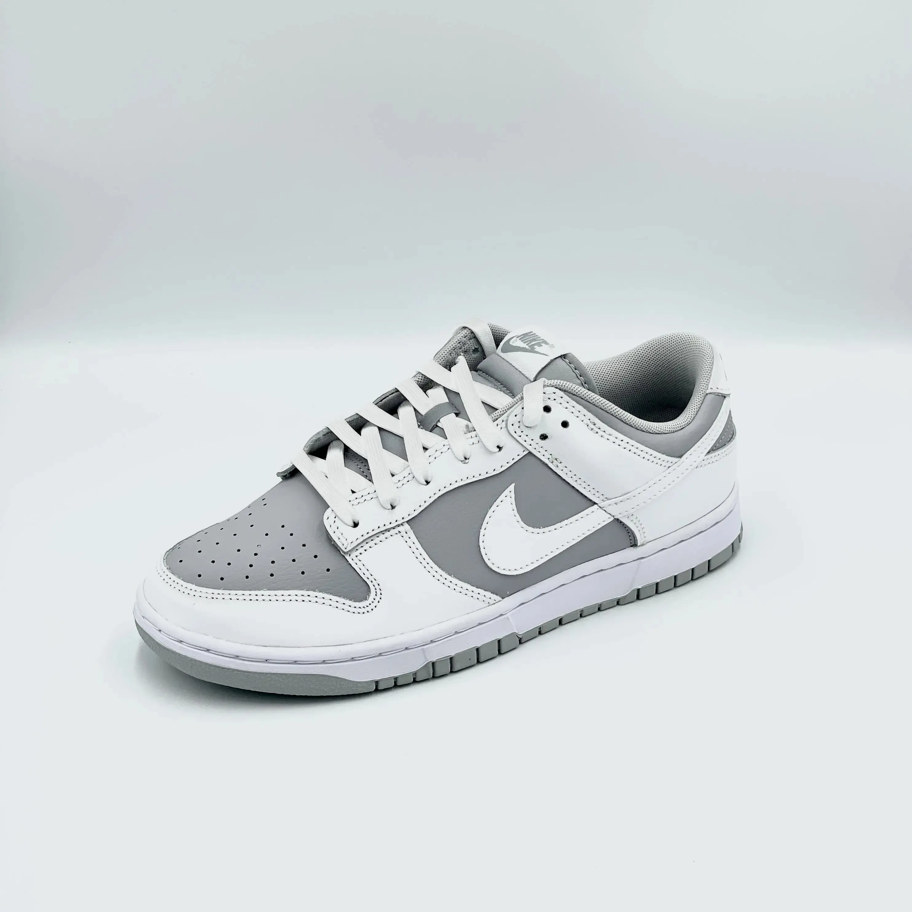 Nike Dunk Low Retro White Grey